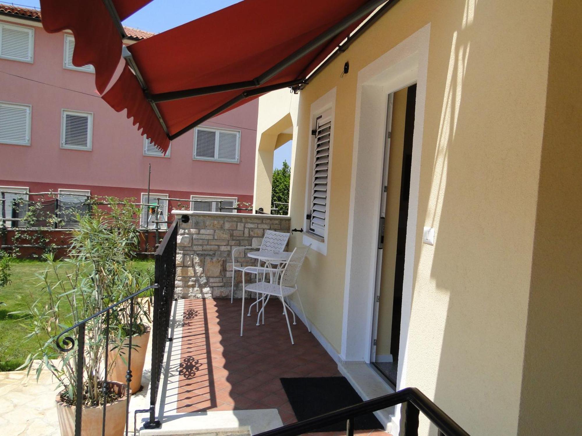 Ester Apartment